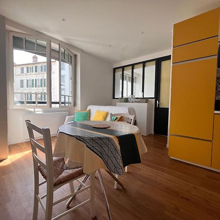 Appartement Lumineux 1 Chambre Au Coeur De Saint-Jean-De-Luz, Proche Plage Et Halles - Fr-1-239-890 Екстер'єр фото