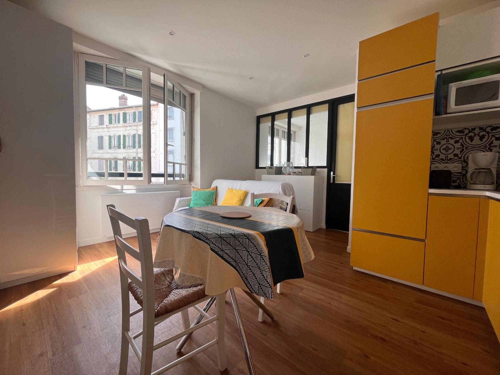 Appartement Lumineux 1 Chambre Au Coeur De Saint-Jean-De-Luz, Proche Plage Et Halles - Fr-1-239-890 Екстер'єр фото