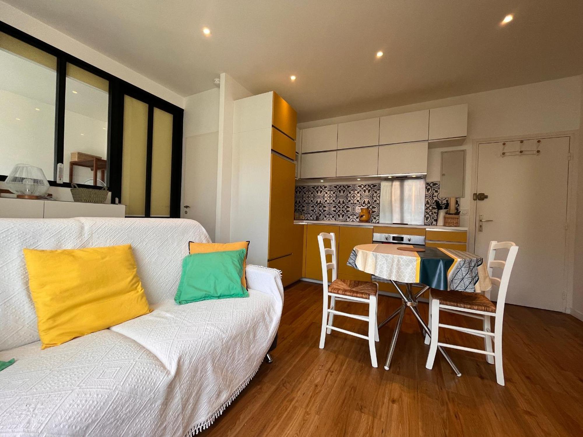 Appartement Lumineux 1 Chambre Au Coeur De Saint-Jean-De-Luz, Proche Plage Et Halles - Fr-1-239-890 Екстер'єр фото